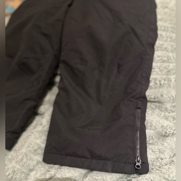 Gender-Neutral Water-Resistant Snow-Bib Overalls for Kids - Picture 5 of 15